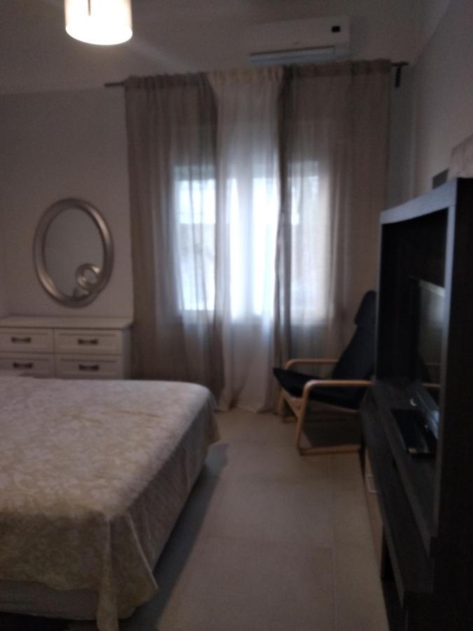 Central Town House 60M2**** Piraeus Buitenkant foto