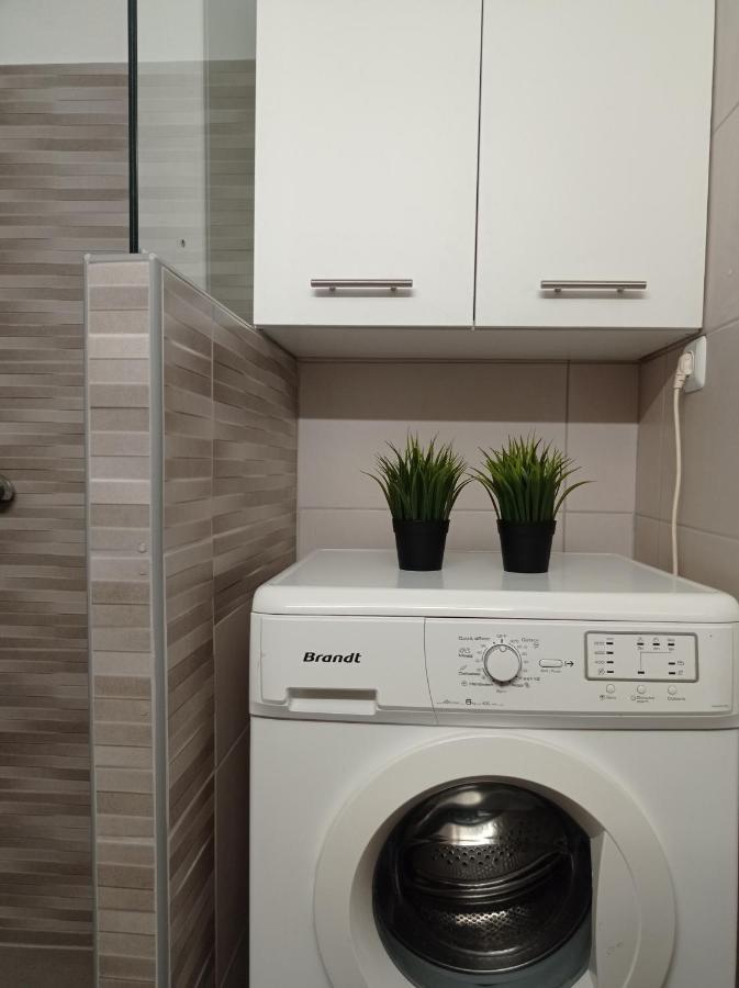 Central Town House 60M2**** Piraeus Buitenkant foto