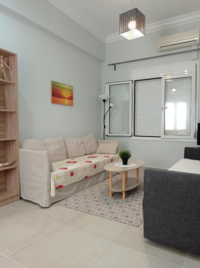 Central Town House 60M2**** Piraeus Buitenkant foto